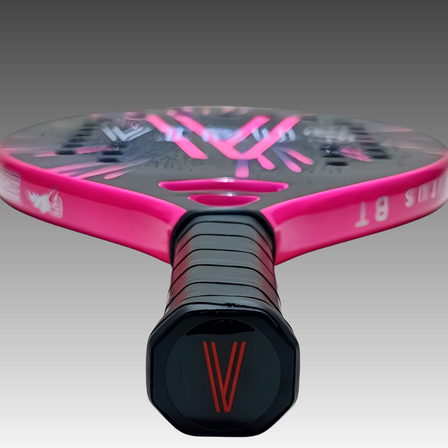  Detalle del puente y mango con logotipo VIRUS OBSESSION
