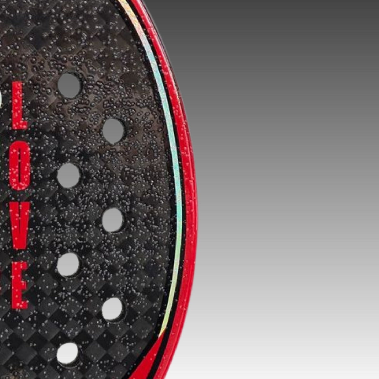 Superficie y agujeros de golpeo de la raqueta VIRUS LOVE 1.0
