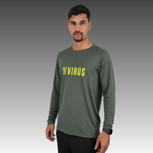 Camiseta VRS Basic LS verde de manga larga, marca VIRUS Beach Tennis, vista frontal en modelo masculino