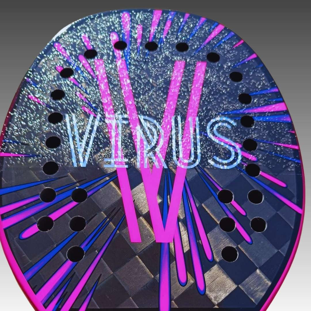 Tratamiento antideslizante profesional en pala de beach tennis VIRUS